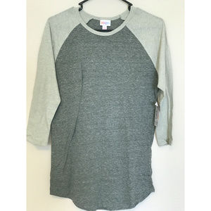 NWT Small LuLaRoe Randy tshirt